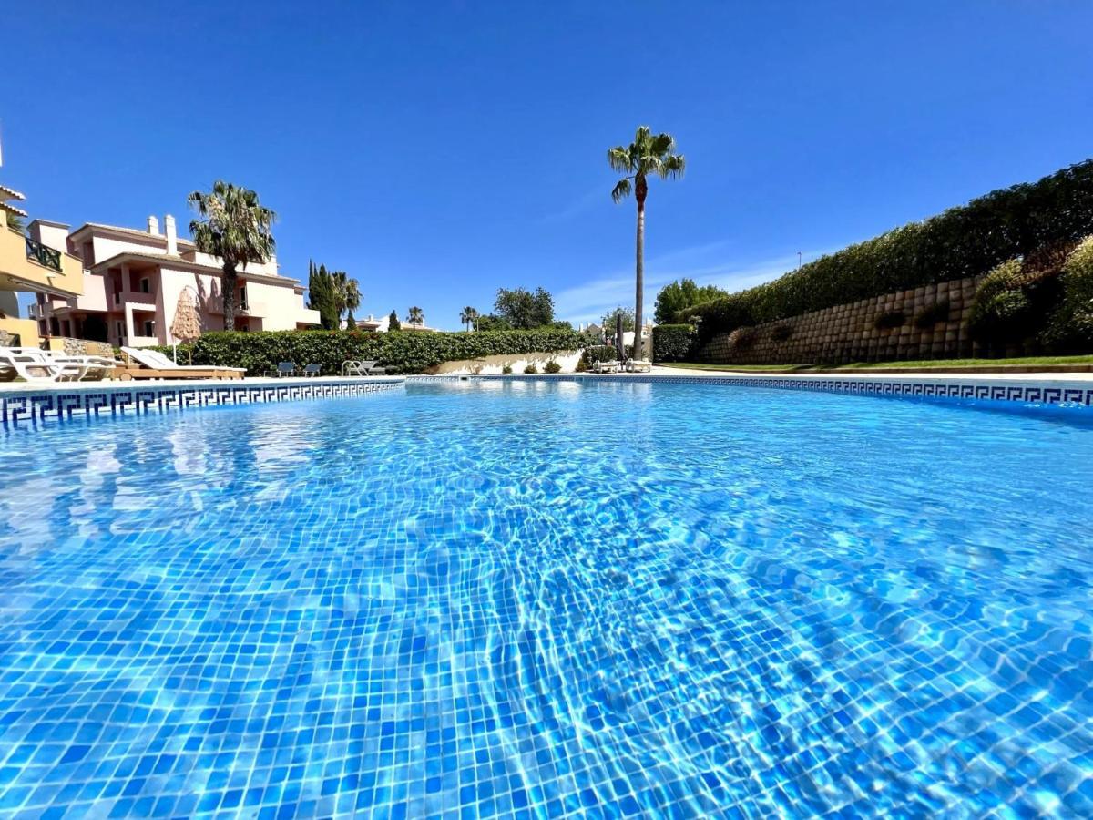 Albufeira Valley 2 With Pool By Homing Exterior foto
