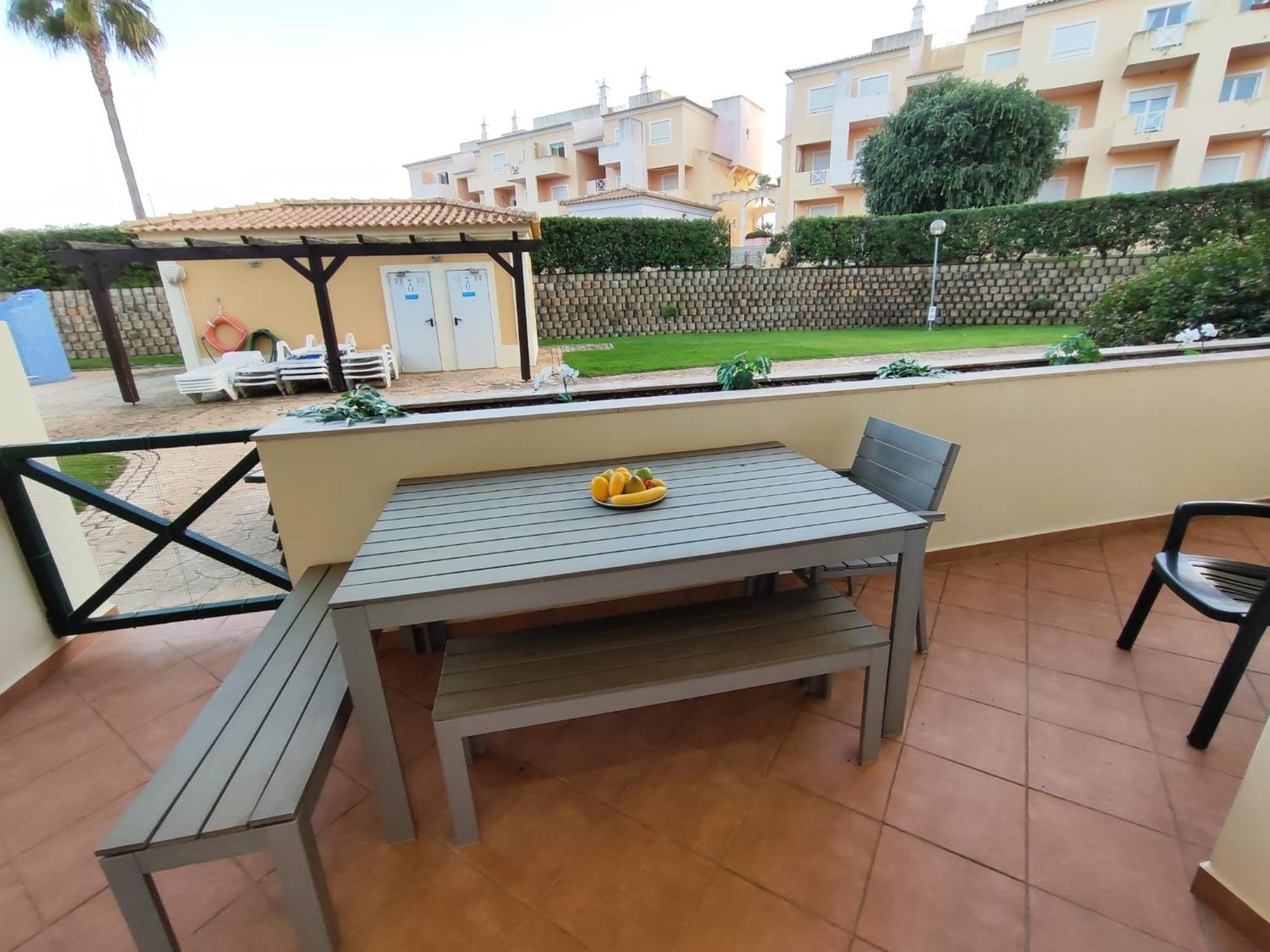 Albufeira Valley 2 With Pool By Homing Exterior foto